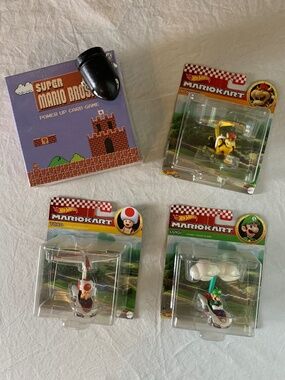 Super Mario Gift Bundle – Power Up Card Game + 3 Hot Wheels MarioKart Figures